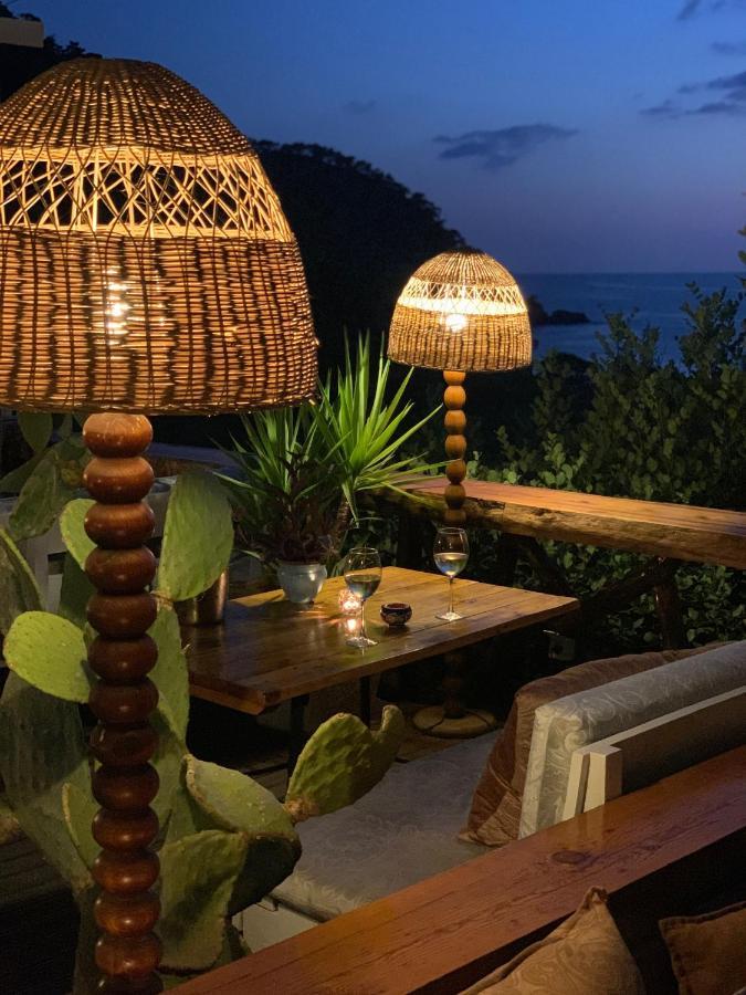 Large Bungalow With Sea View In Kabak Bay, Oeluedeniz Fethiye Exterior photo